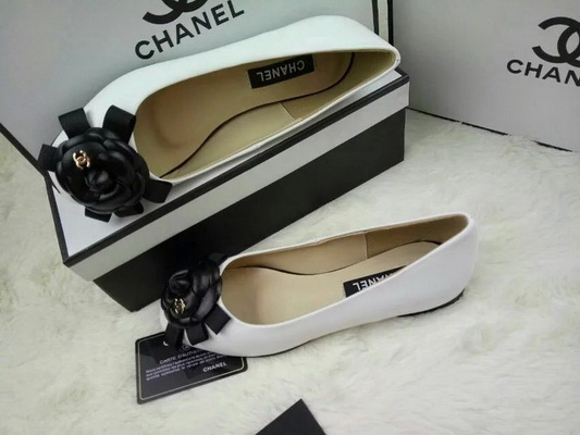 CHANEL Shallow mouth flat shoes Women--131